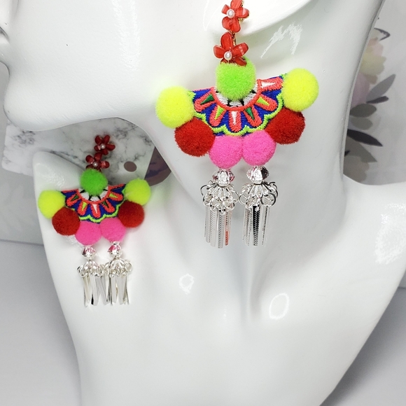 Hmong Hill Tribe Handmade Earrings - Picture 1 of 1